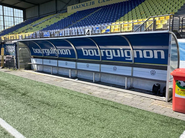 Cambuur - dug-out - afbeelding 2 van  2