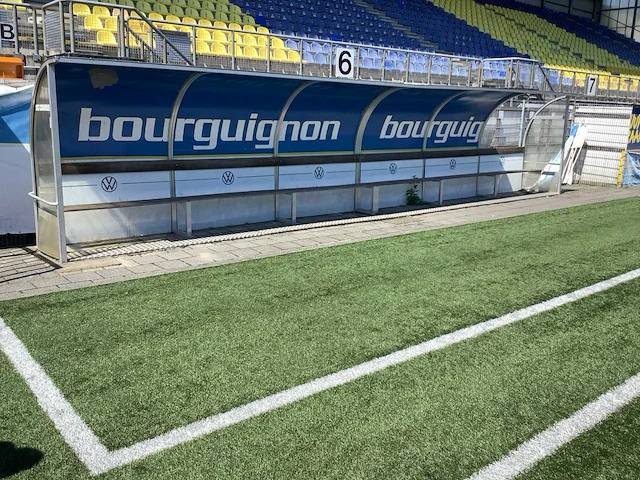 Cambuur - dug-out - afbeelding 2 van  2