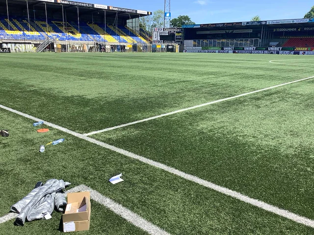 Cambuur - kunstgras - 7000m2 - voetbalveld - afbeelding 8 van  10