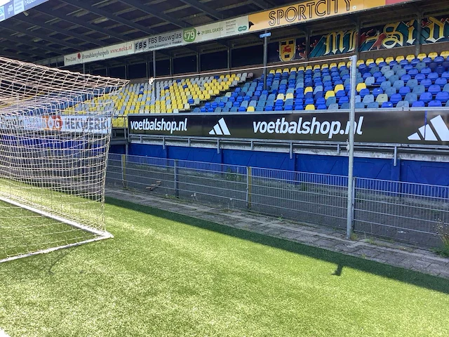 Cambuur - zuidzijde - doel - afbeelding 4 van  5