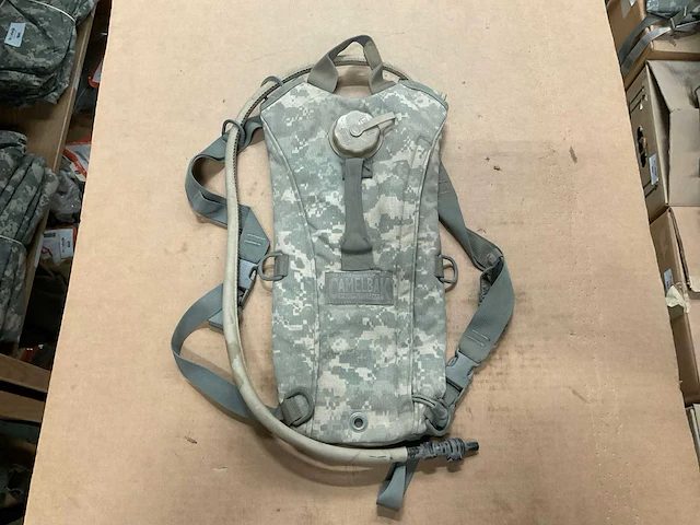 Camelbak hydration system carrier (5x) - afbeelding 1 van  2