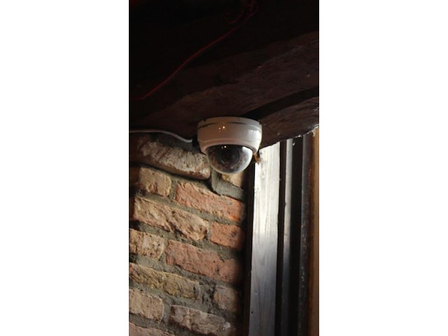 Camera bewakingssysteem il dvr met zes camera's. let op exclusief bekabeling. - afbeelding 2 van  3