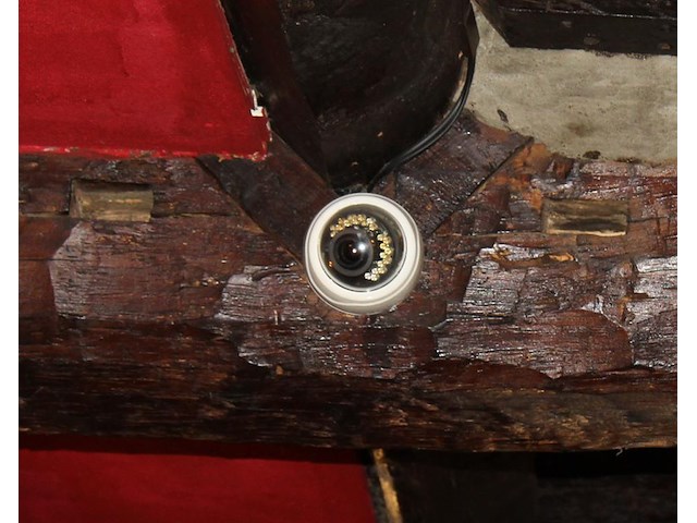 Camera bewakingssysteem il dvr met zes camera's. let op exclusief bekabeling. - afbeelding 3 van  3