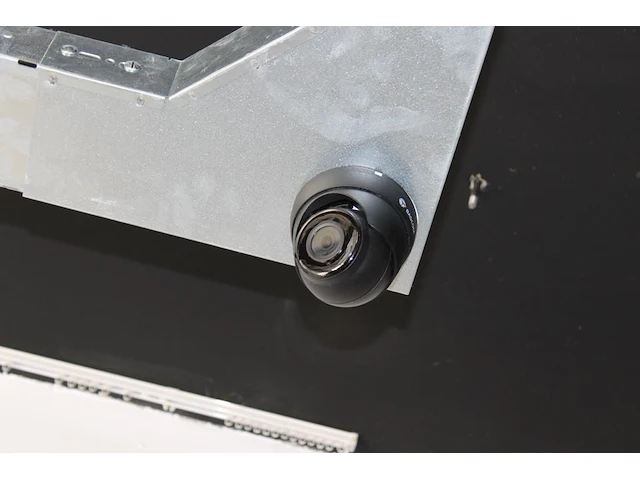 Camerasysteem bascom bsm-r4xn 2-dome-systeem pro met 4 kanaals recorder met twee camera's - afbeelding 2 van  3