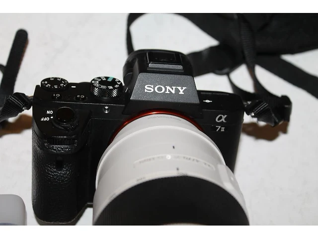 Cameratas met fotocamera sony a 7i ilce-7m2 ww328278 met fe 35 mm lens 3.5-5.5/28-70 oss, telezoomlens 70-2... - afbeelding 3 van  17