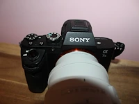 Cameratas met fotocamera sony a 7i ilce-7m2 ww328278 met fe 35 mm lens 3.5-5.5/28-70 oss, telezoomlens 70-2... - afbeelding 13 van  17