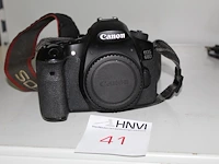 Camerybody canon eos 60d met nekriem. geen lens en accu - afbeelding 1 van  3