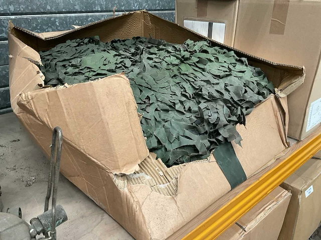 Camouflage net - afbeelding 1 van  5