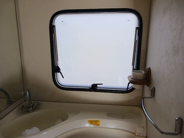 Camper sea/mc louis, sea m100 alkoof, wit, bouwjaar 2006 - afbeelding 39 van  79