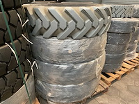 Camso band (4x) - afbeelding 1 van  3