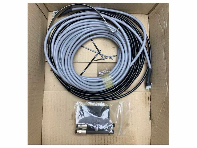 Can mc1000 trim tab kit without the stainless steel tabs 12v - 489220 - afbeelding 4 van  10