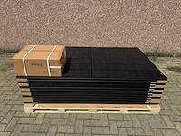 Canadian solar - set van 12 full black zonnepanelen (355 wp) met solax x1-4.2k omvormer met wifi (1-fase) - afbeelding 1 van  10