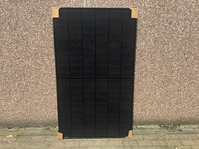 Canadian solar - set van 12 full black zonnepanelen (355 wp) met solax x1-4.2k omvormer met wifi (1-fase) - afbeelding 4 van  10