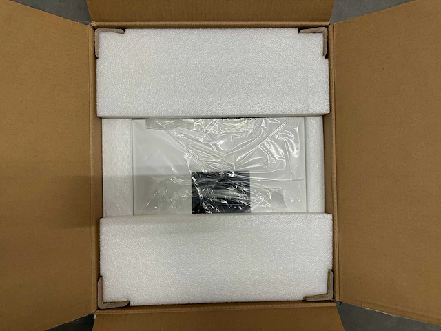Canadian solar - set van 12 full black zonnepanelen (355 wp) met solax x1-4.2k omvormer met wifi (1-fase) - afbeelding 9 van  10