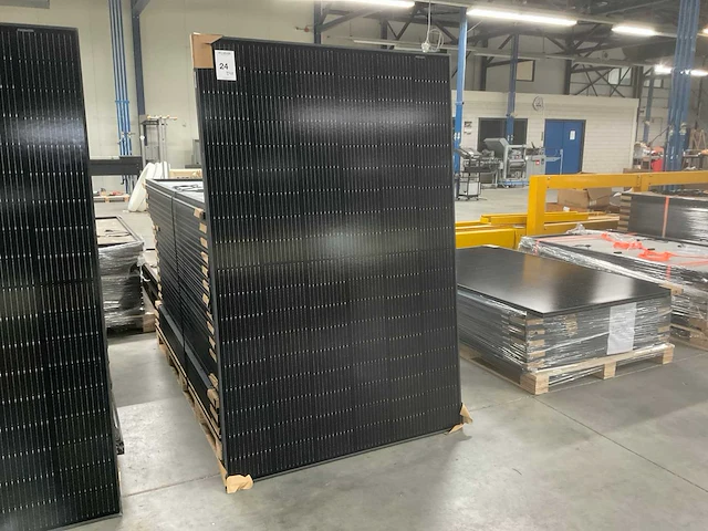 Canadian solar cs6r 400ms zonnepaneel (34x) - afbeelding 1 van  4