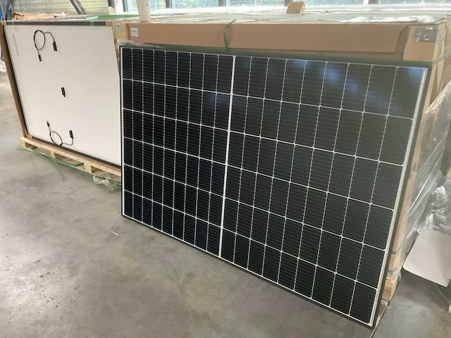 Canadian solar solar pv module cs6r-410ms zonnepaneel (12x) - afbeelding 2 van  9