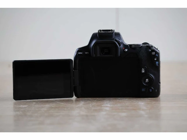 Canon - eos 250d + ef-s 18-55mm is stm lens - fotocamera - afbeelding 11 van  12