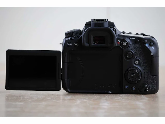 Canon - eos 90d + ef-s 18-135mm f/3.5-5.6 lens - fotocamera - afbeelding 7 van  9