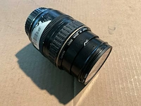 Canon ef zoom camera lens - afbeelding 2 van  2