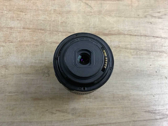 Canon eos 200d + ef-s 18-55mm 4.0-5.6 is stm slr camerakit 24.2mp cmos 6000 x 4000pixels zwart - afbeelding 2 van  10