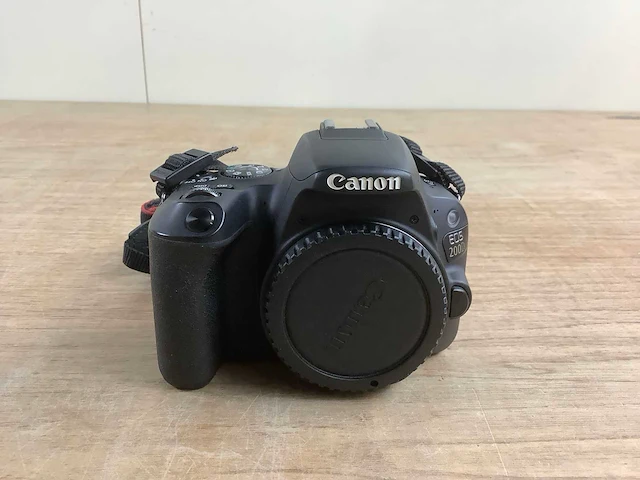 Canon eos 200d + ef-s 18-55mm 4.0-5.6 is stm slr camerakit 24.2mp cmos 6000 x 4000pixels zwart - afbeelding 4 van  10