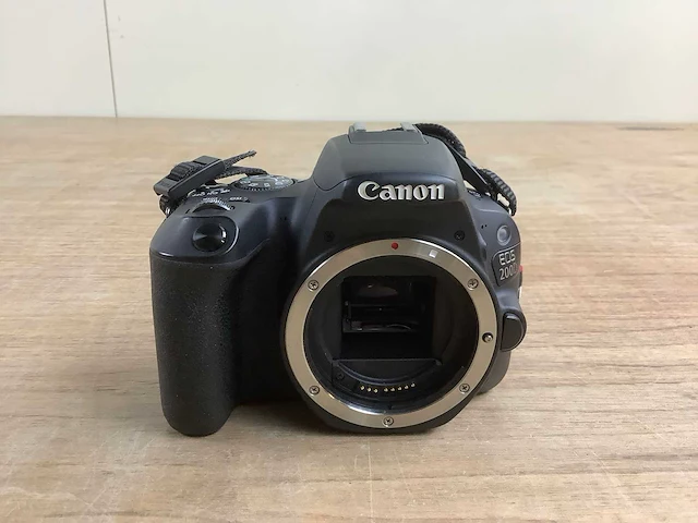Canon eos 200d + ef-s 18-55mm 4.0-5.6 is stm slr camerakit 24.2mp cmos 6000 x 4000pixels zwart - afbeelding 5 van  10