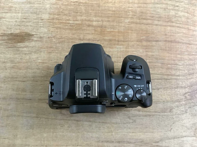 Canon eos 250d + ef-s 18-55mm is stm - zwart - afbeelding 10 van  12