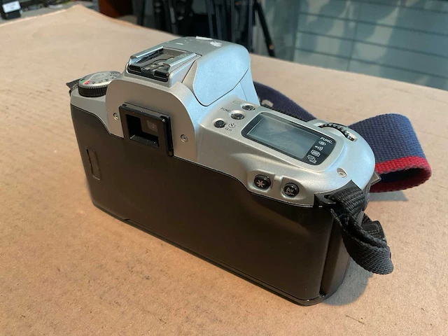Canon eos 500 n fotocamera - afbeelding 4 van  4