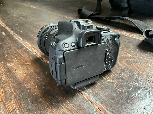 Canon eos 700d fotocamera - afbeelding 3 van  9