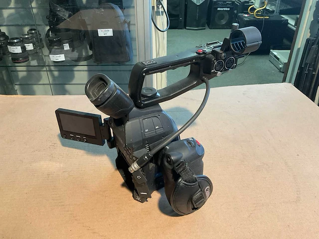 Canon eos c100 mark ii digitale fotocamera - afbeelding 4 van  4