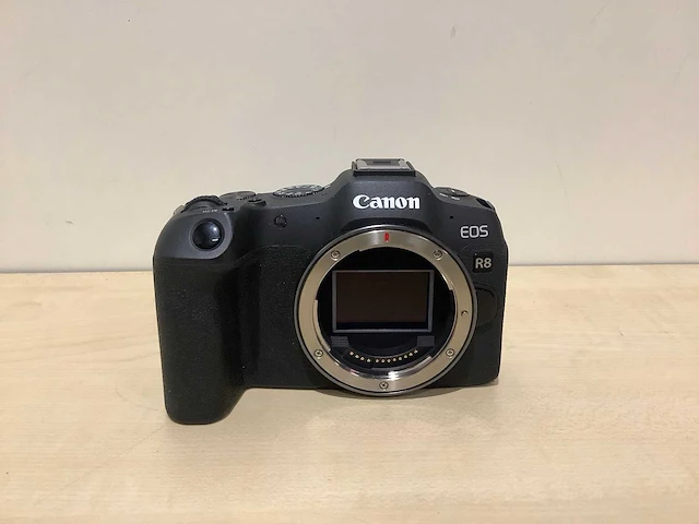 Canon eos r8 - fotocamera - afbeelding 1 van  7