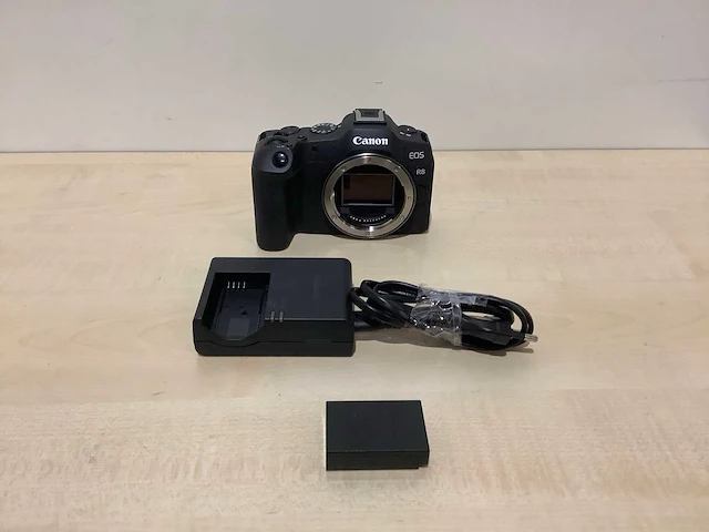 Canon eos r8 - fotocamera - afbeelding 2 van  7
