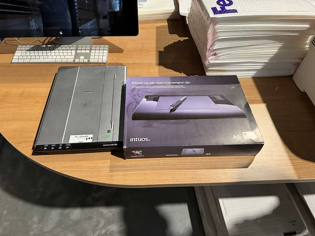 Canonscan - lide 700 - printer & scanner - afbeelding 1 van  3