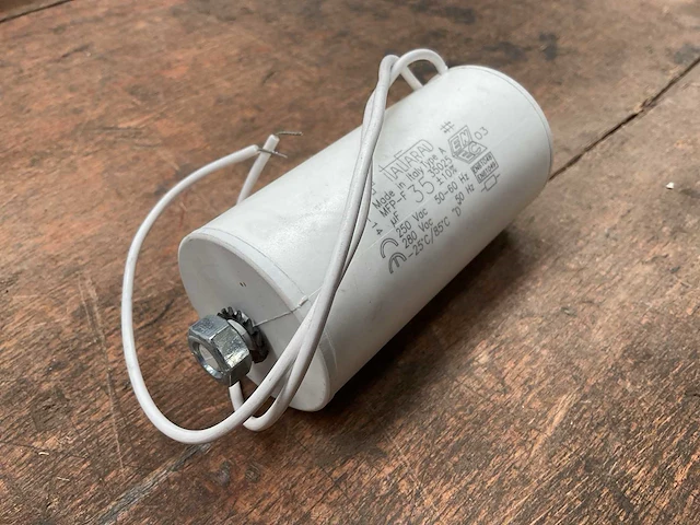 Capacitor (12x) - afbeelding 3 van  5