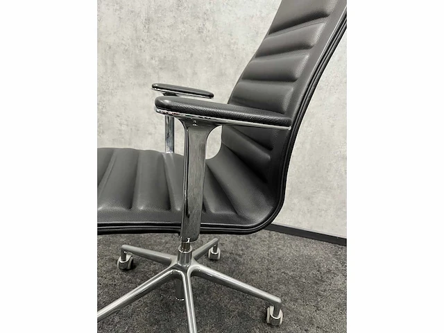 Cappellini lotus high - design bureaustoel - leder - afbeelding 3 van  18