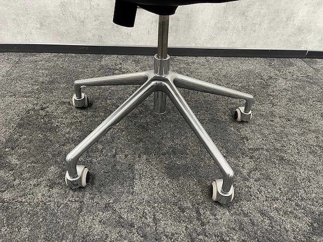 Cappellini lotus high - design bureaustoel - leder - afbeelding 5 van  18