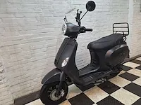 Capri - 25km snorscooter - cl50 riva - capri cl50 riva 25km snorscooter 4-takt - afbeelding 2 van  7