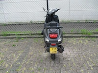 Capri - bromscooter - riva wy50qt-86 injectie - scooter - afbeelding 12 van  12