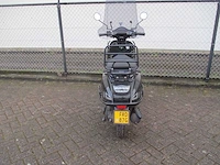 Capri - bromscooter - riva wy50qt-86 injectie - scooter - afbeelding 10 van  11