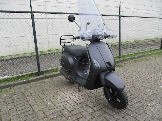 Capri cl 50 riva injectie - bromscooter - classic wy50qt-86 - scooter - afbeelding 7 van  11