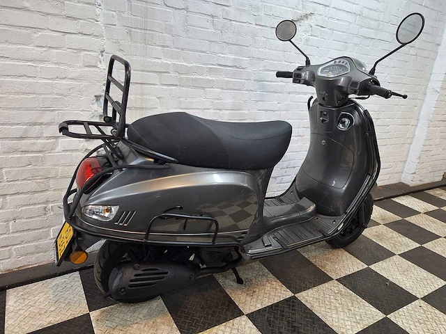 Capri cl riva 45 km bromscooter 4takt - afbeelding 5 van  7