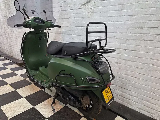 Capri cl50 riva 45 km bromscooter 4takt - afbeelding 3 van  7