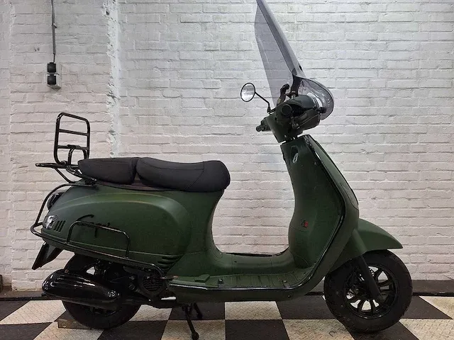 Capri cl50 riva 45 km bromscooter 4takt - afbeelding 6 van  7