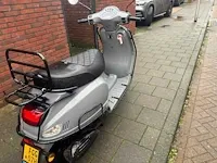 Capri classic wy50qt-86 scooter, fgg-07h - afbeelding 2 van  5