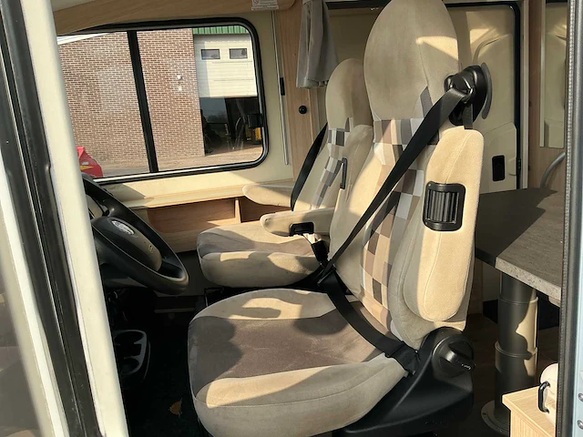 Capron - sunlight - ducato 130 pk multijet - camper - afbeelding 7 van  53