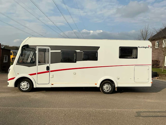 Capron - sunlight - ducato 130 pk multijet - camper - afbeelding 12 van  53