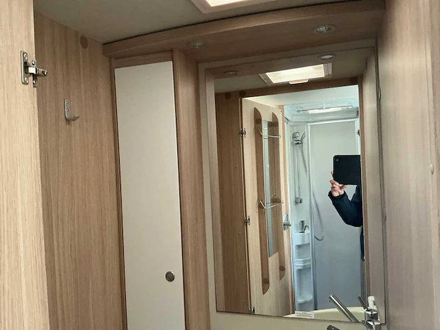 Capron - sunlight - ducato 130 pk multijet - camper - afbeelding 29 van  53