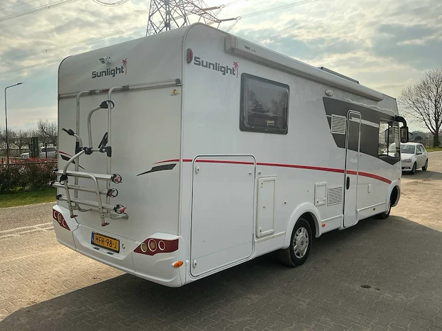 Capron - sunlight - ducato 130 pk multijet - camper - afbeelding 45 van  53