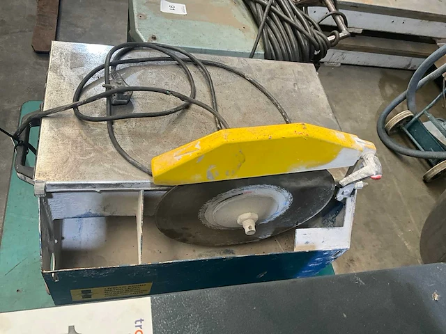 Carat bu8800 tegelzaagmachine - afbeelding 4 van  5