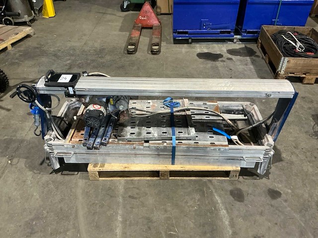 Carat p-3512 steenzaagmachine - afbeelding 1 van  8